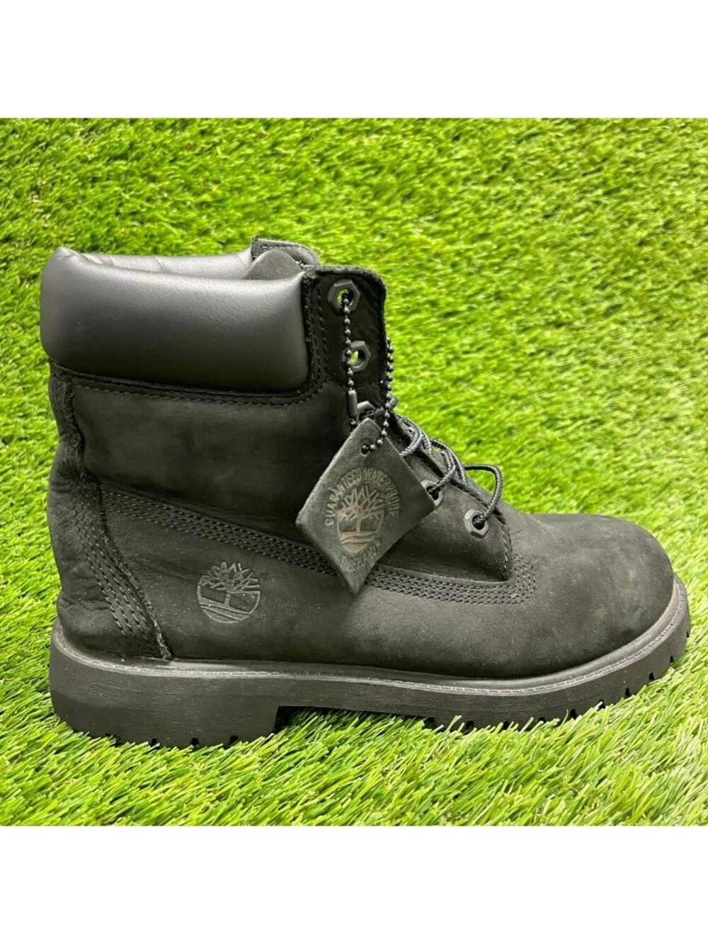 Timberland Premium 6-Inch Boys Size 5.5Y Black Outdoor Nubuck Waterproof Boots